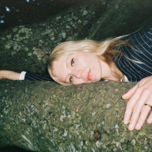 COSTELLOE,ALICE - MOVE ON WITH THE YEAR (Vinyl LP)