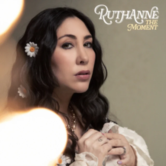 RUTHANNE - MOMENT (Music CD)