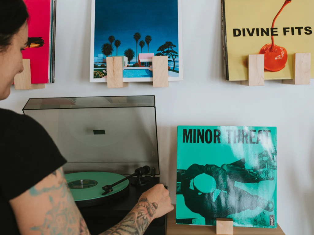 Tabletop Record Stand - Image 5